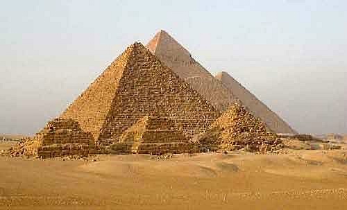 Дорого в комплексах пирамид